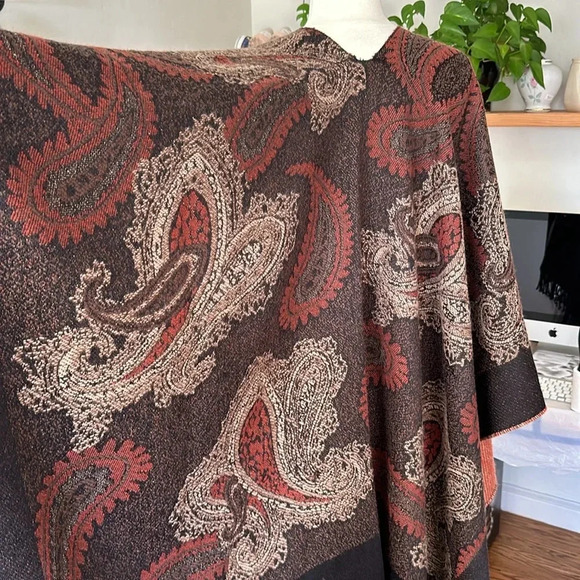 ESPRIT Knit Blanket Wrap Cape Paisley Fringe Bohemian, OS - Picture 9 of 16